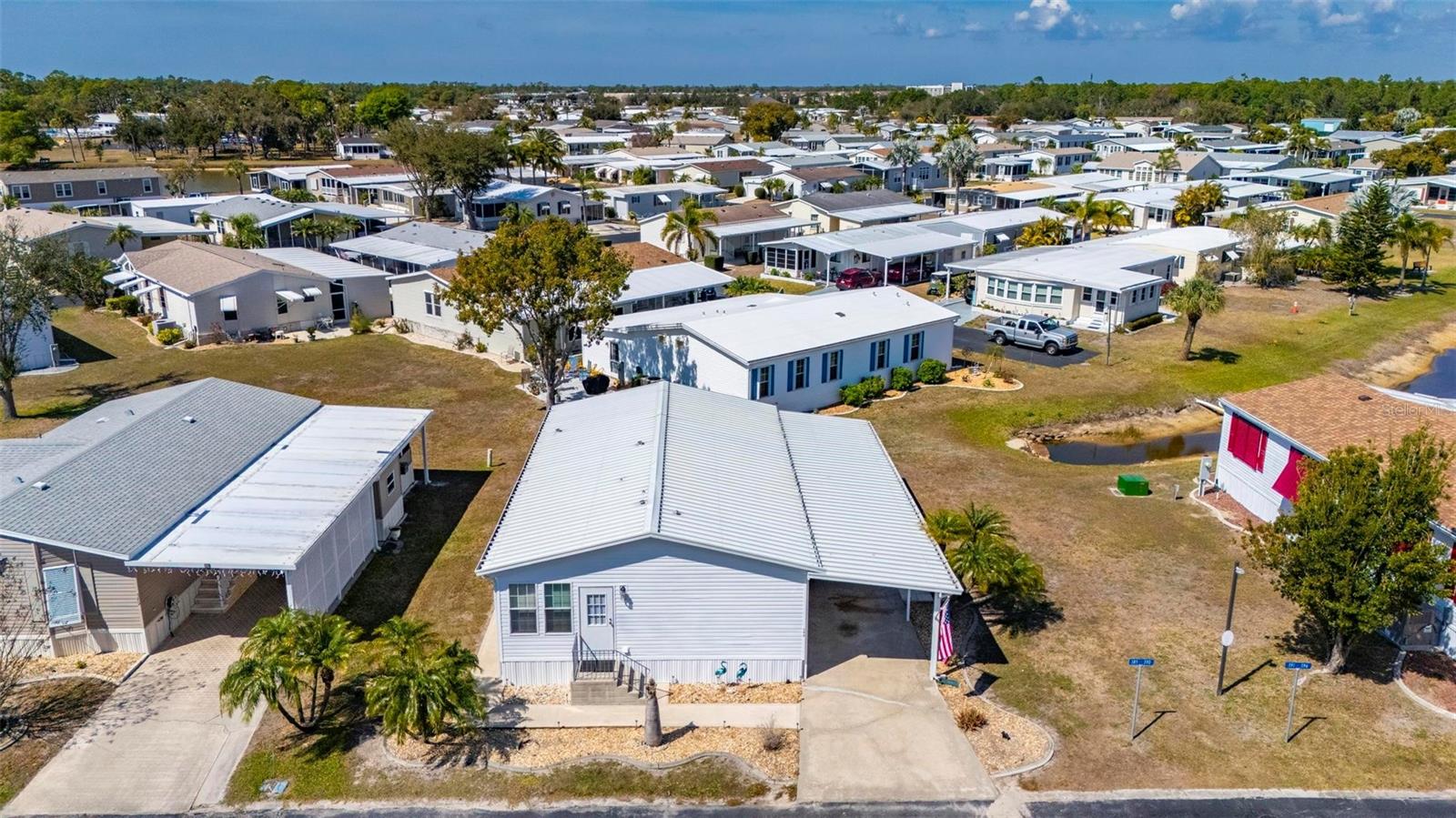 Image 39 of 60 For 1000 Kings Highway 390