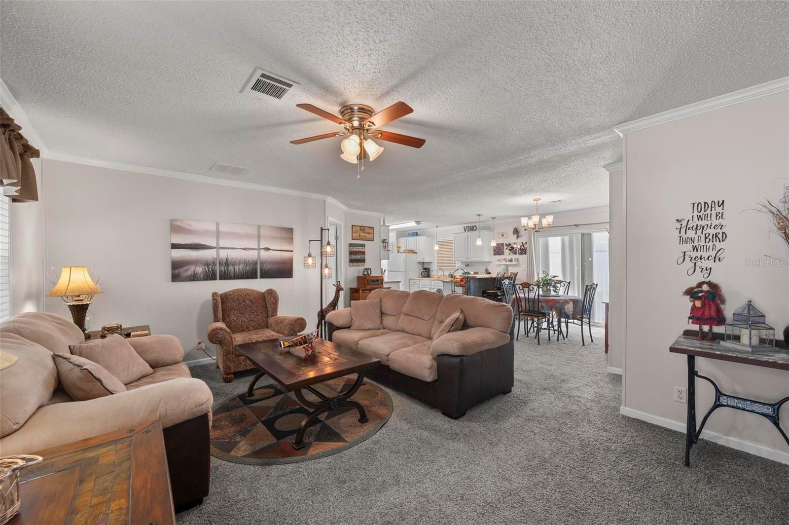 Image 4 of 60 For 1000 Kings Highway 390