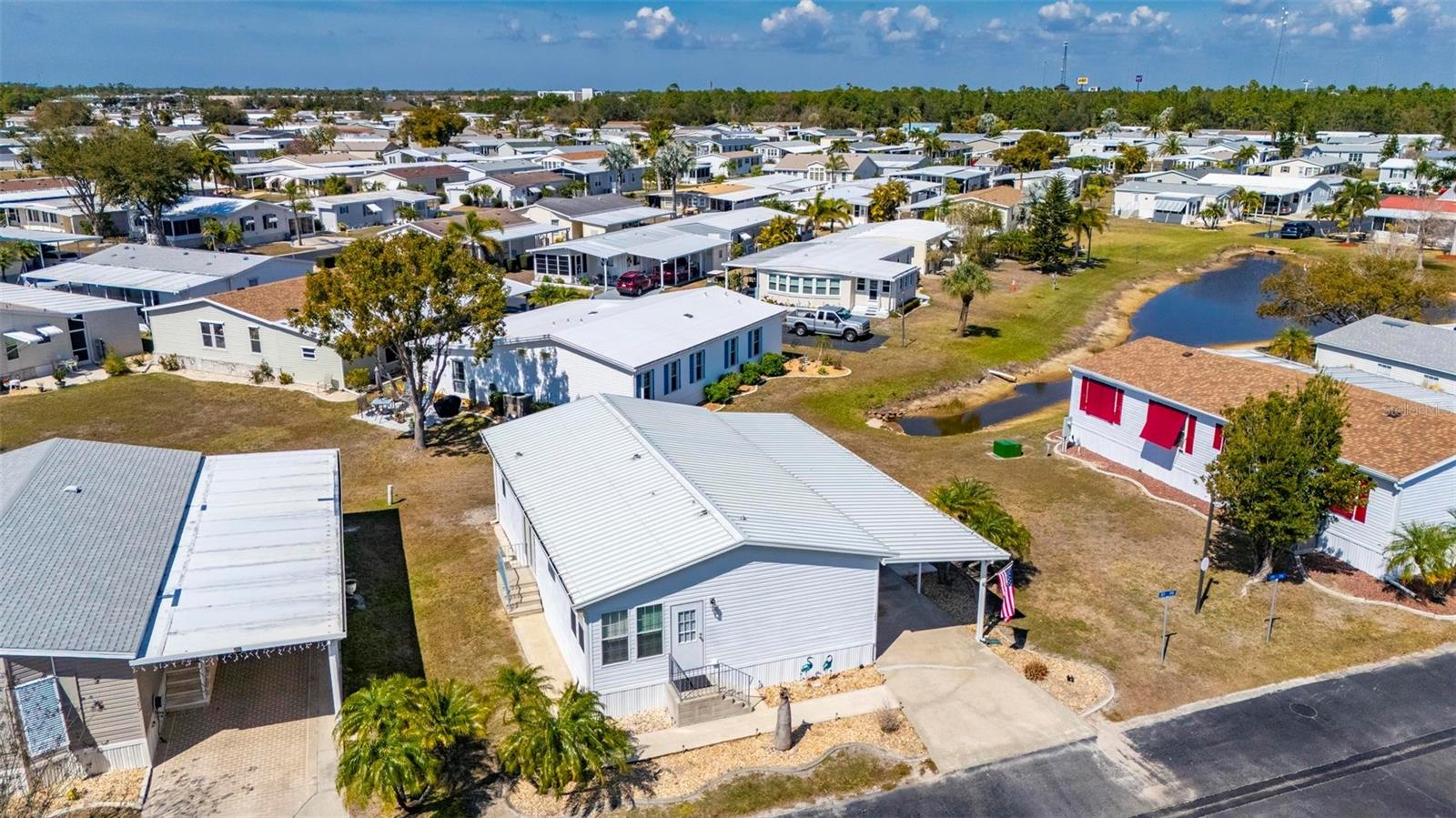 Image 40 of 60 For 1000 Kings Highway 390