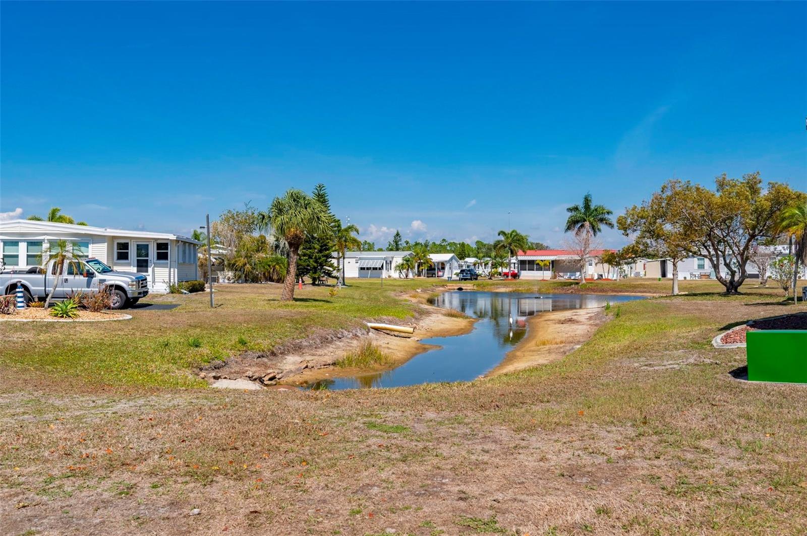 Image 41 of 60 For 1000 Kings Highway 390