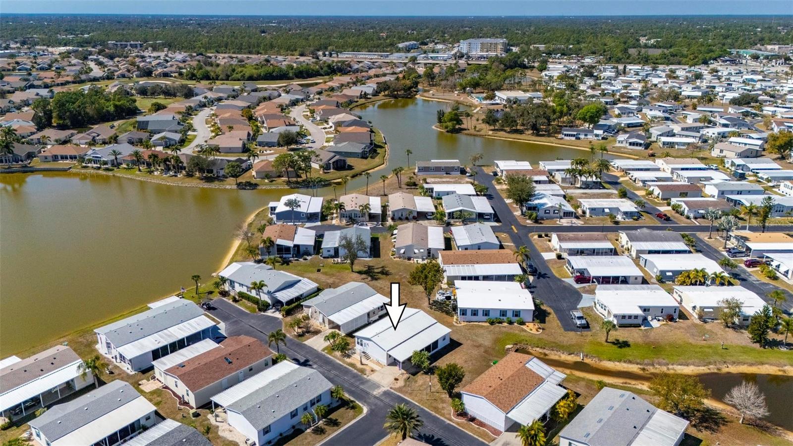 Image 43 of 60 For 1000 Kings Highway 390