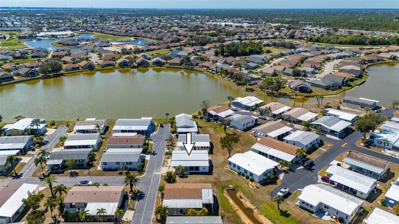 Image 44 of 60 For 1000 Kings Highway 390