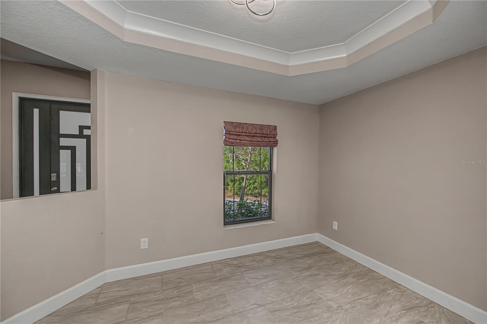 Image 25 of 73 For 159 April Road