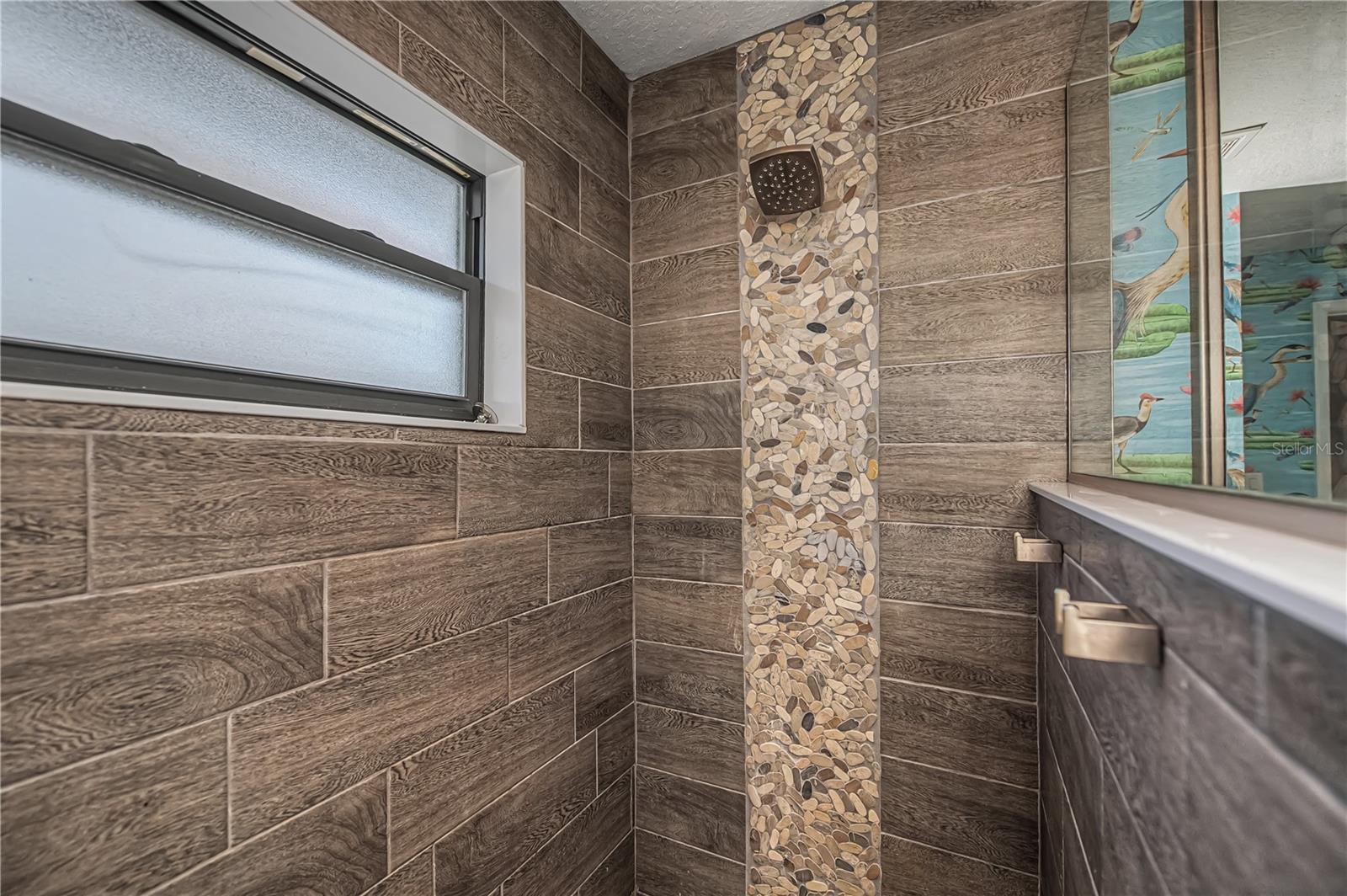 Image 37 of 73 For 159 April Road