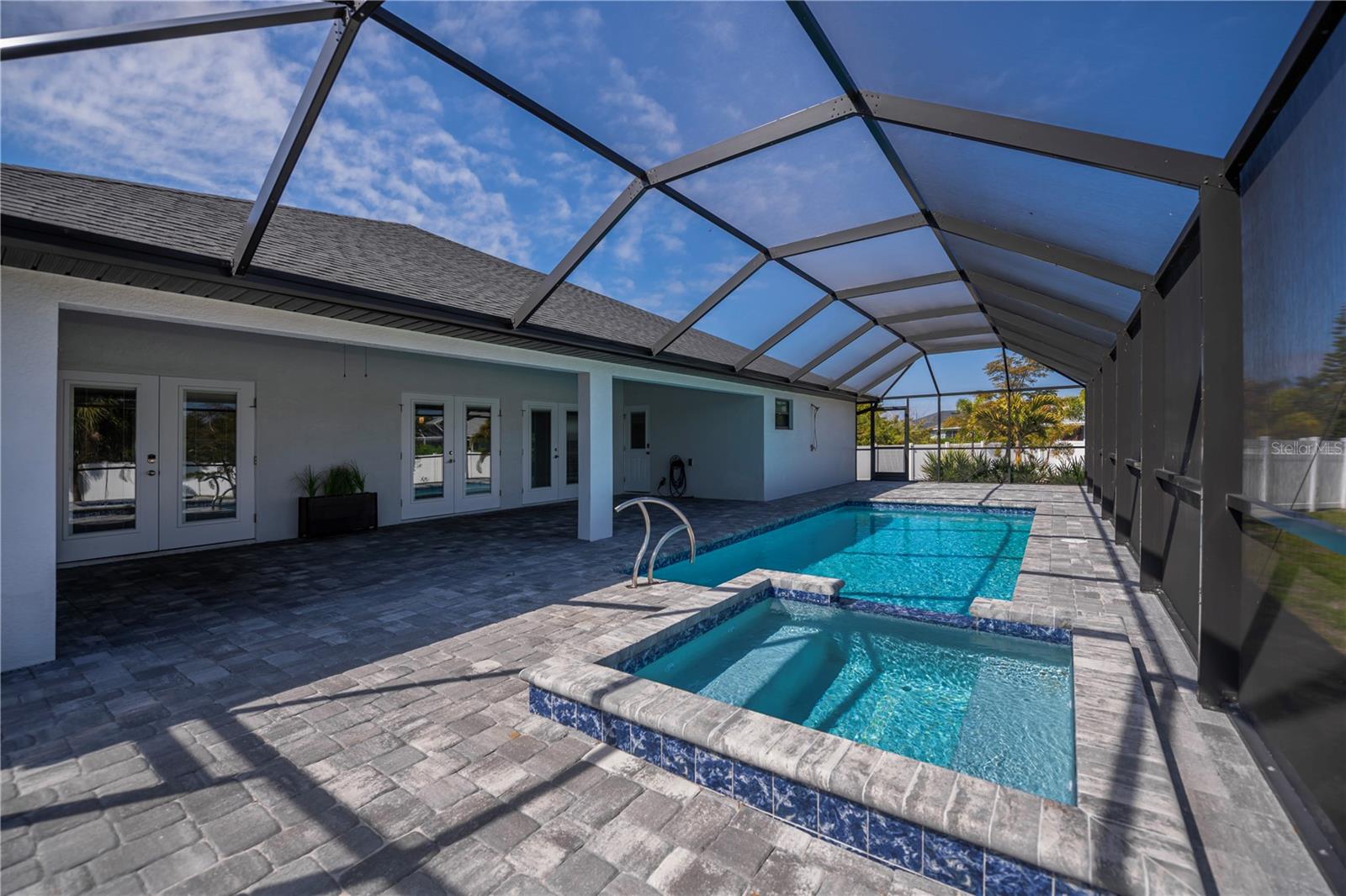 Image 5 of 73 For 159 April Road