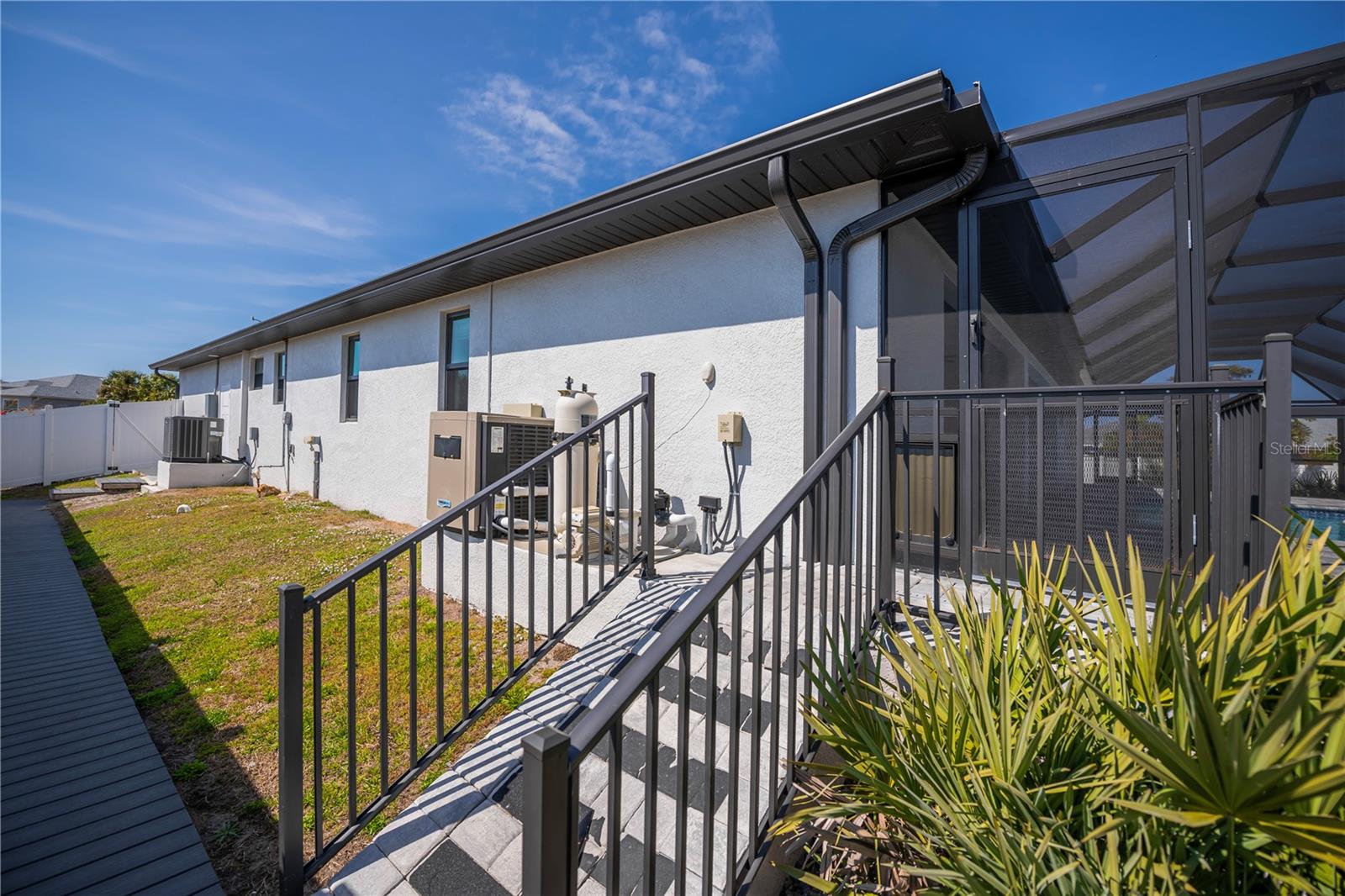 Image 58 of 73 For 159 April Road