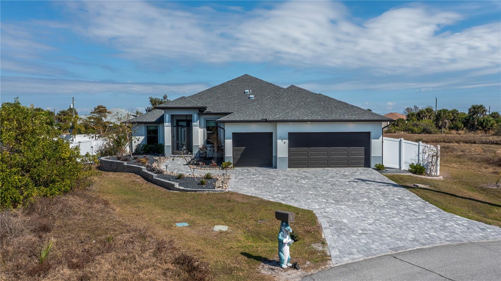 Image 64 of 73 For 159 April Road