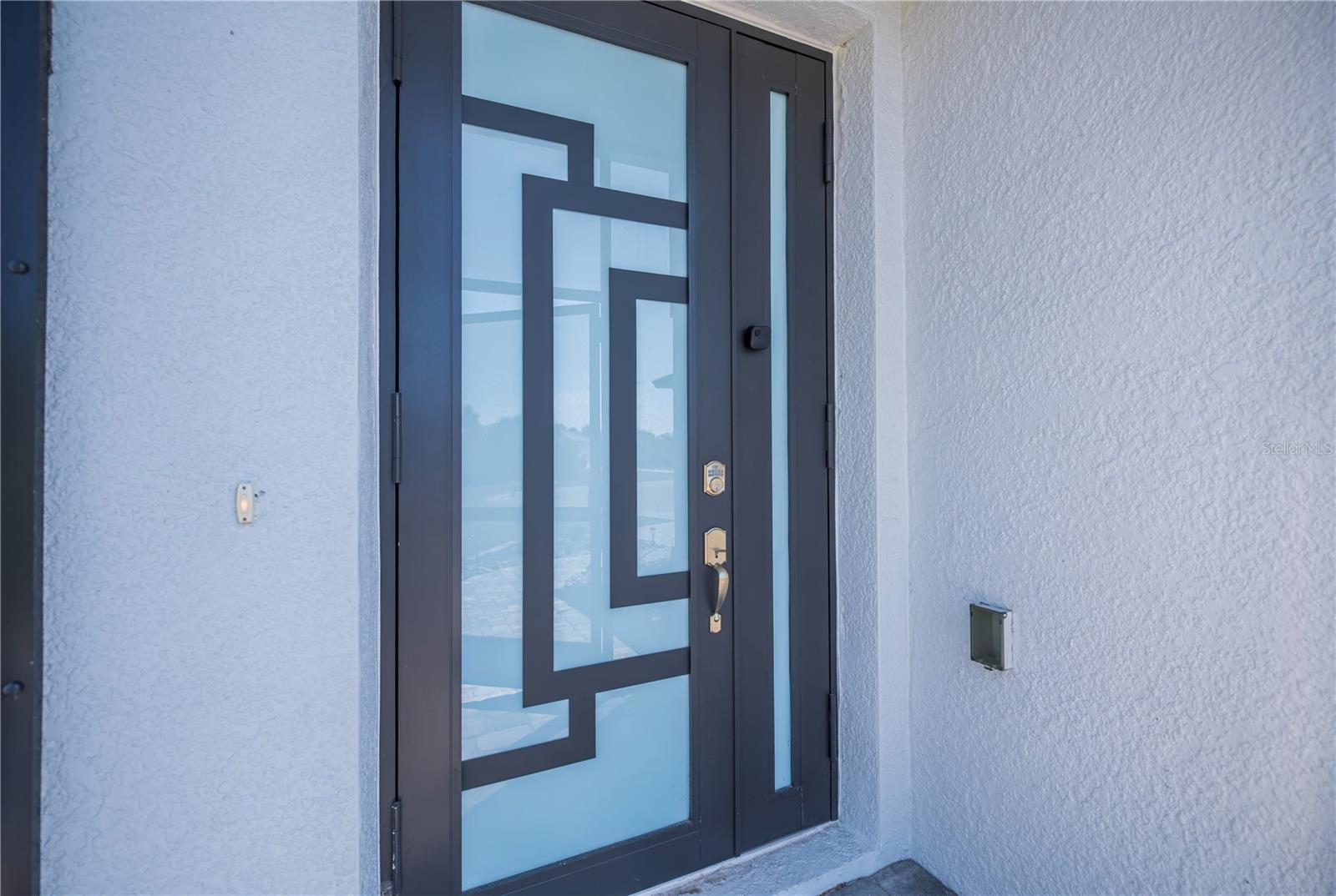 Image 9 of 73 For 159 April Road