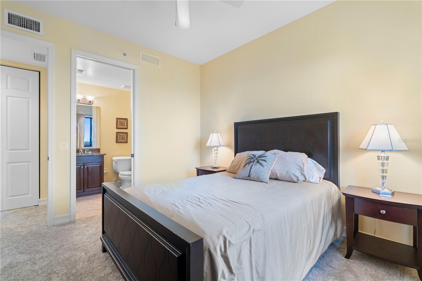 Image 23 of 75 For 85 Vivante Boulevard 8542