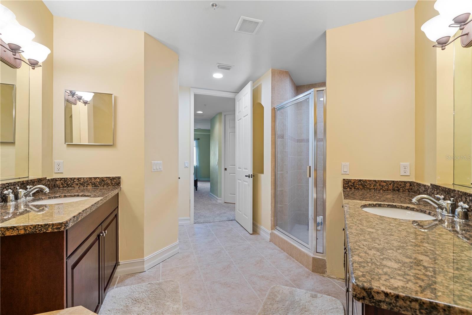 Image 34 of 75 For 85 Vivante Boulevard 8542