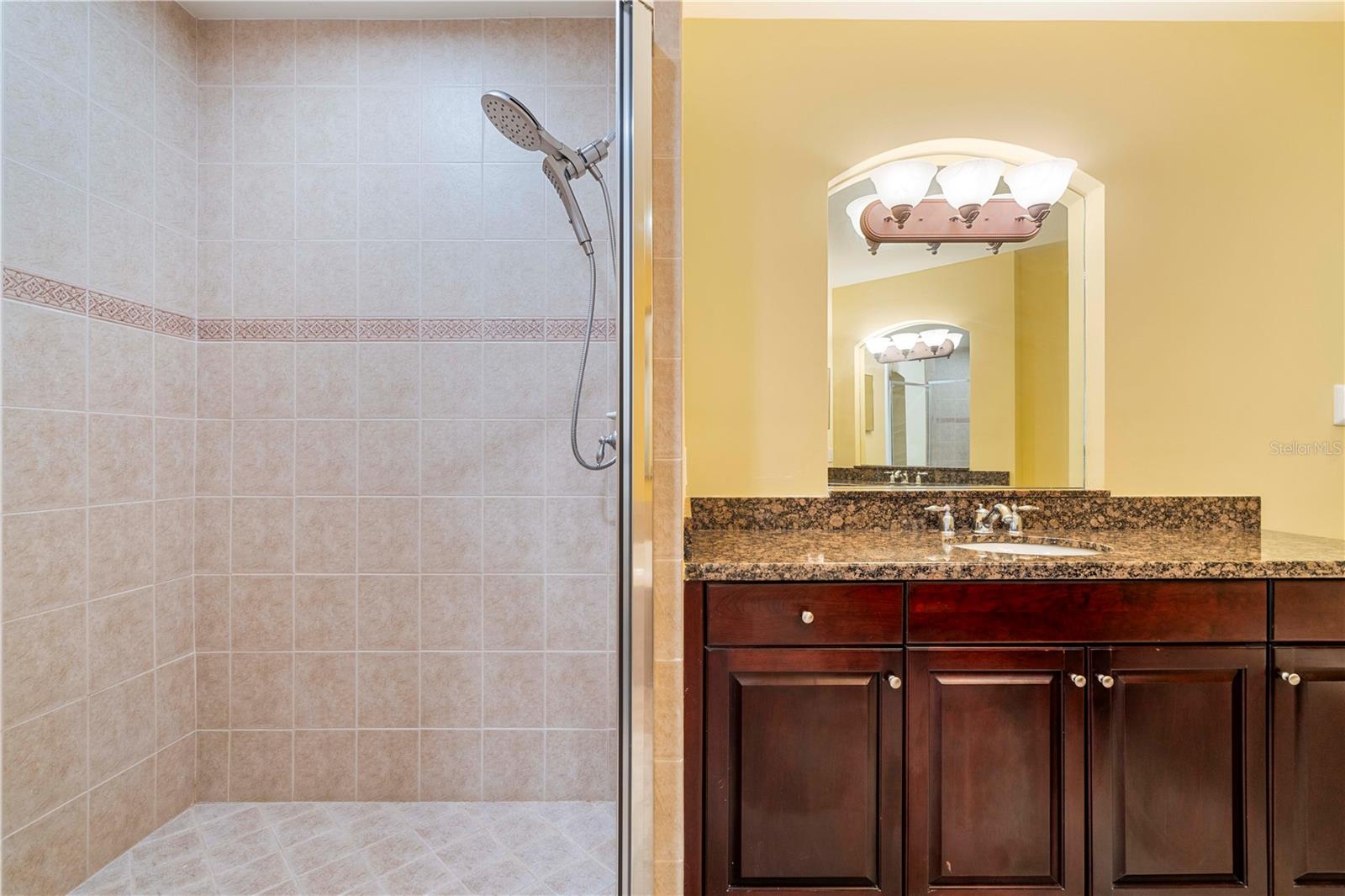 Image 35 of 75 For 85 Vivante Boulevard 8542