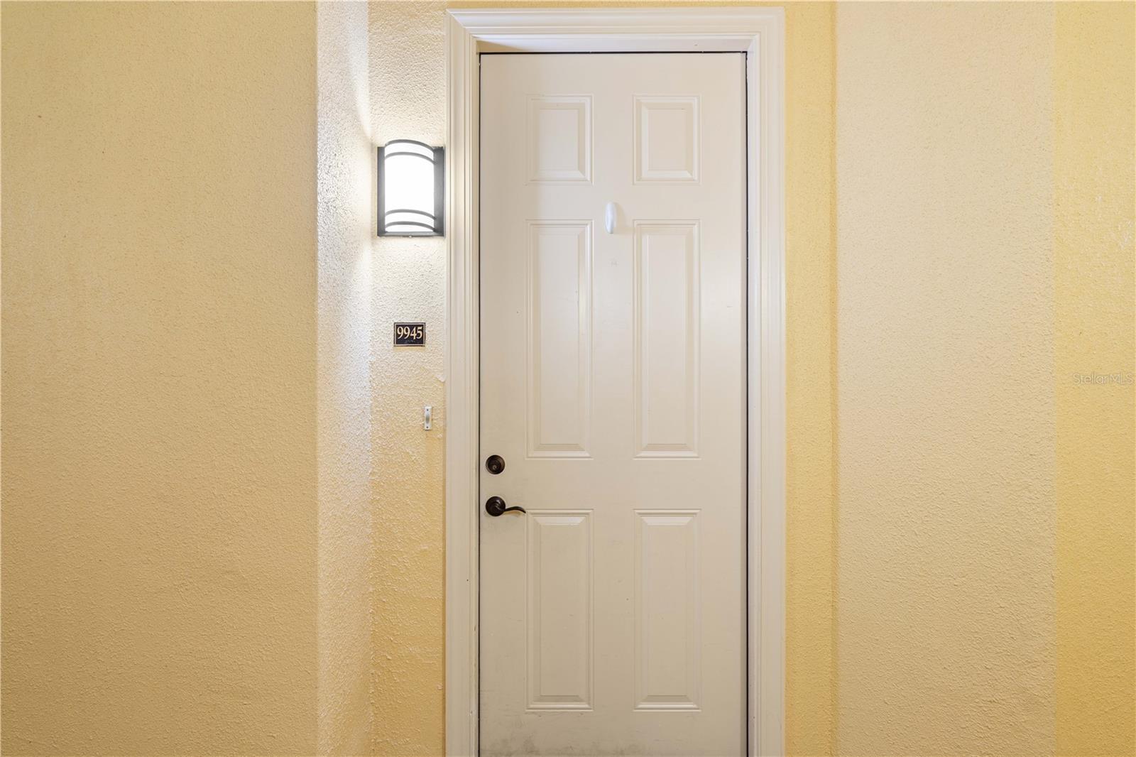 Image 16 of 79 For 99 Vivante Boulevard 9945