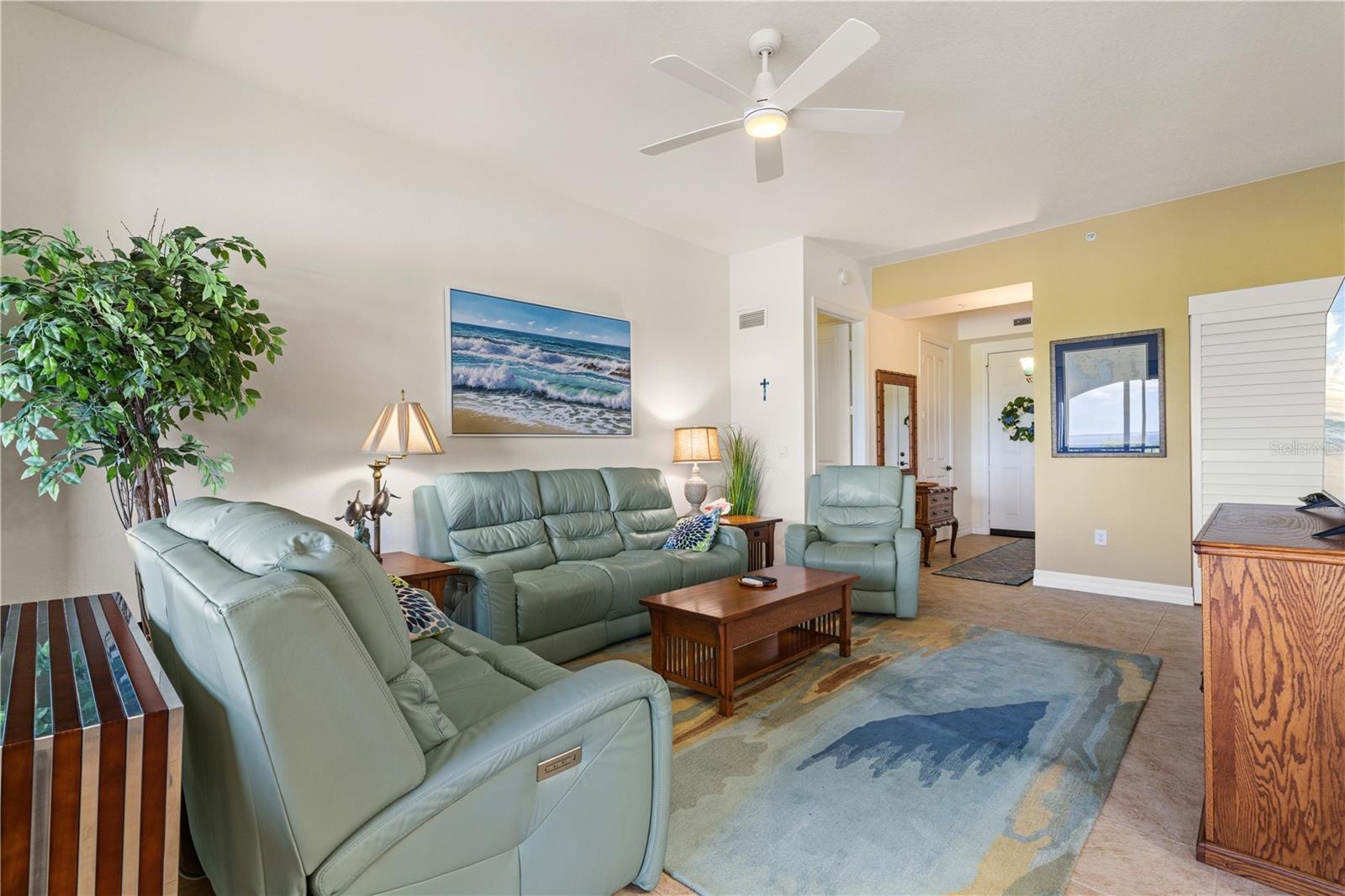 Image 19 of 79 For 99 Vivante Boulevard 9945