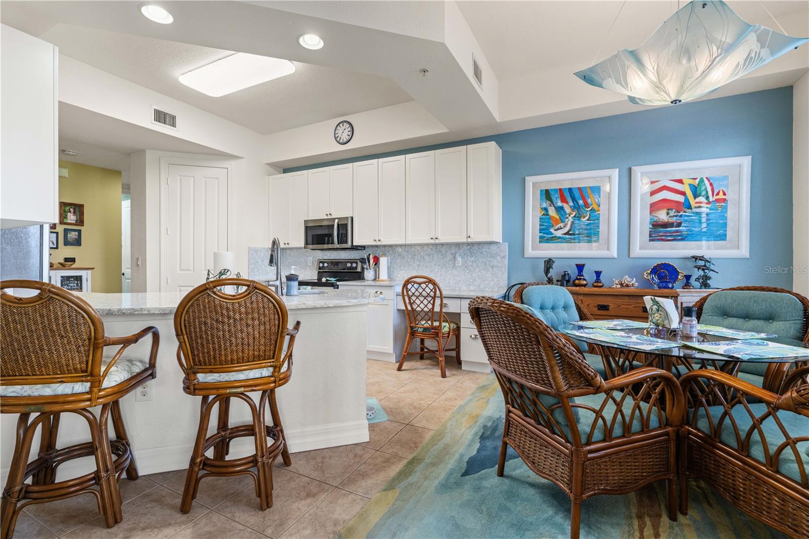 Image 25 of 79 For 99 Vivante Boulevard 9945