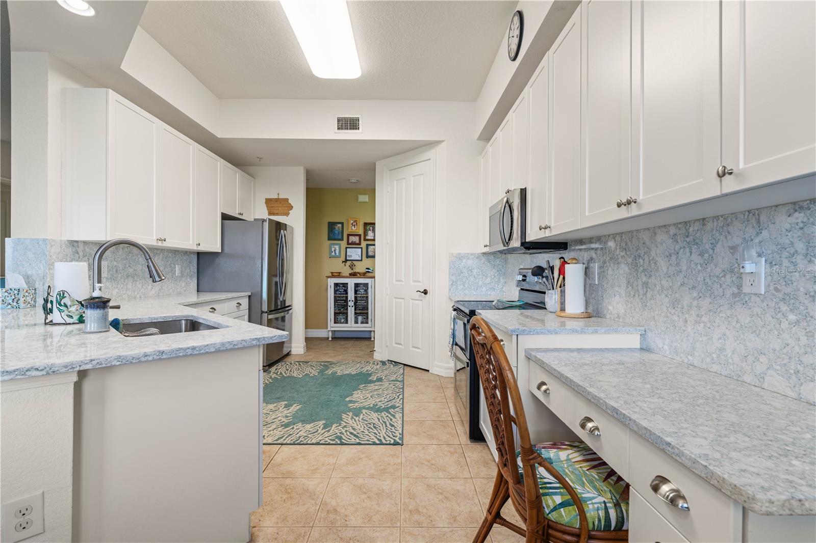 Image 26 of 79 For 99 Vivante Boulevard 9945