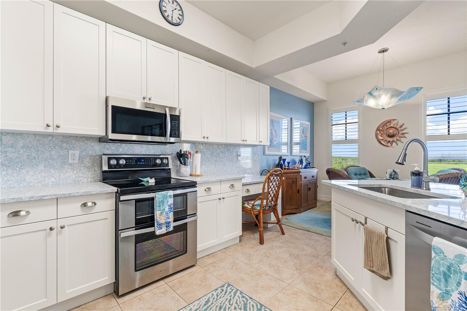 Image 27 of 79 For 99 Vivante Boulevard 9945