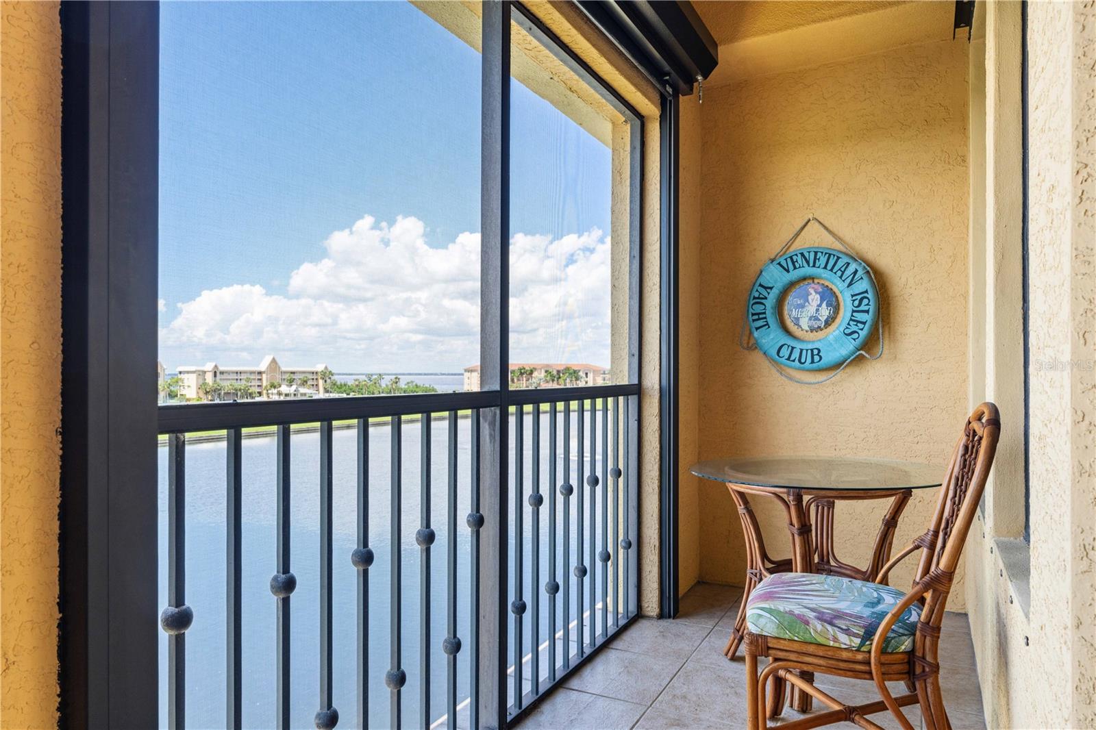 Image 46 of 79 For 99 Vivante Boulevard 9945