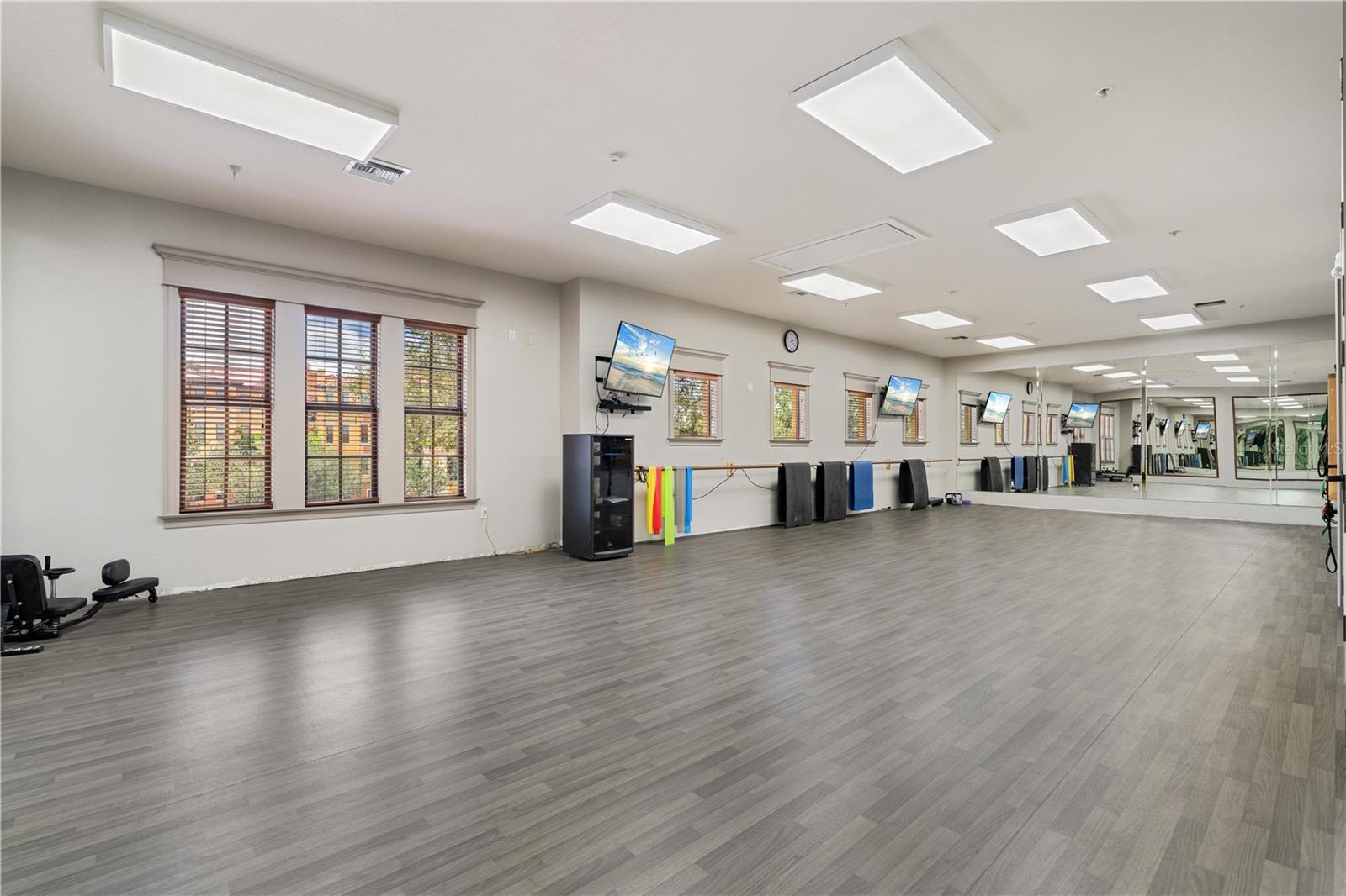 Image 69 of 79 For 99 Vivante Boulevard 9945