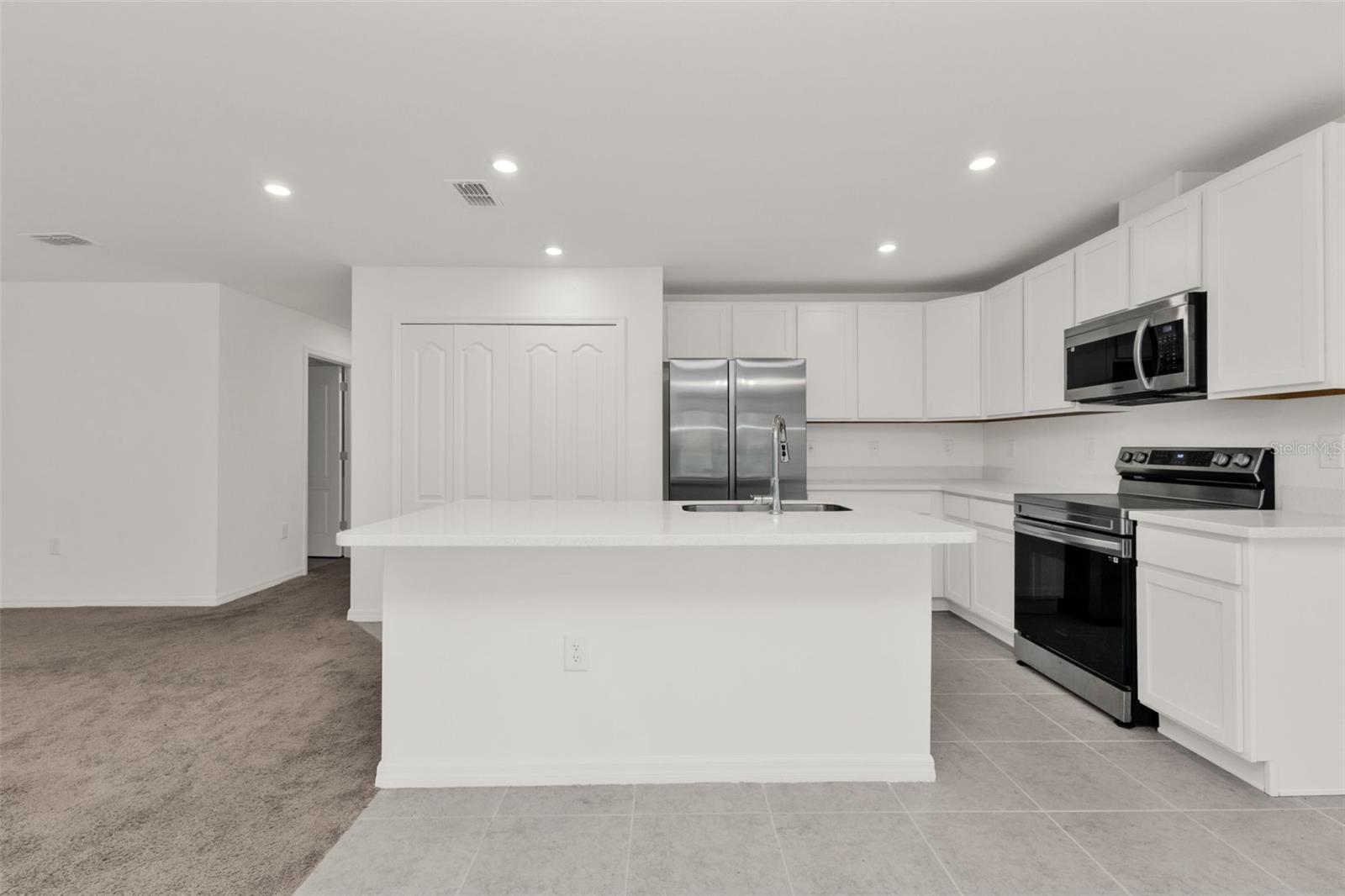 Image 22 of 34 For 1074 Marcus Street