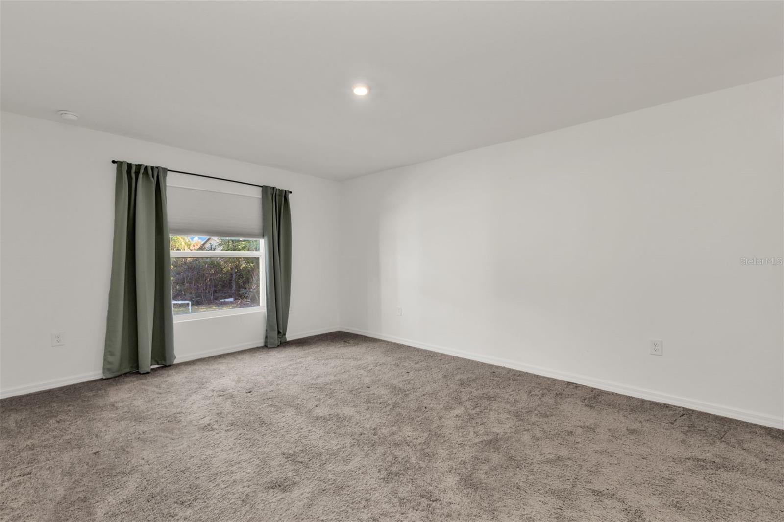 Image 27 of 34 For 1074 Marcus Street