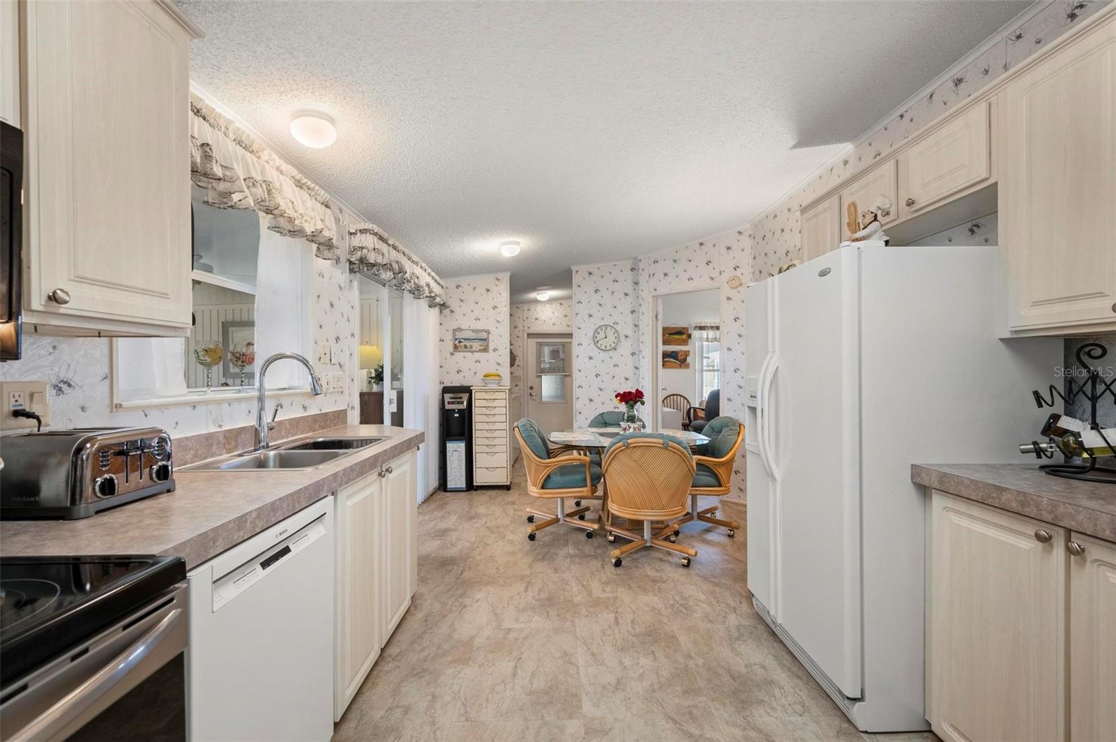 Image 13 of 81 For 1000 Kings Highway 191