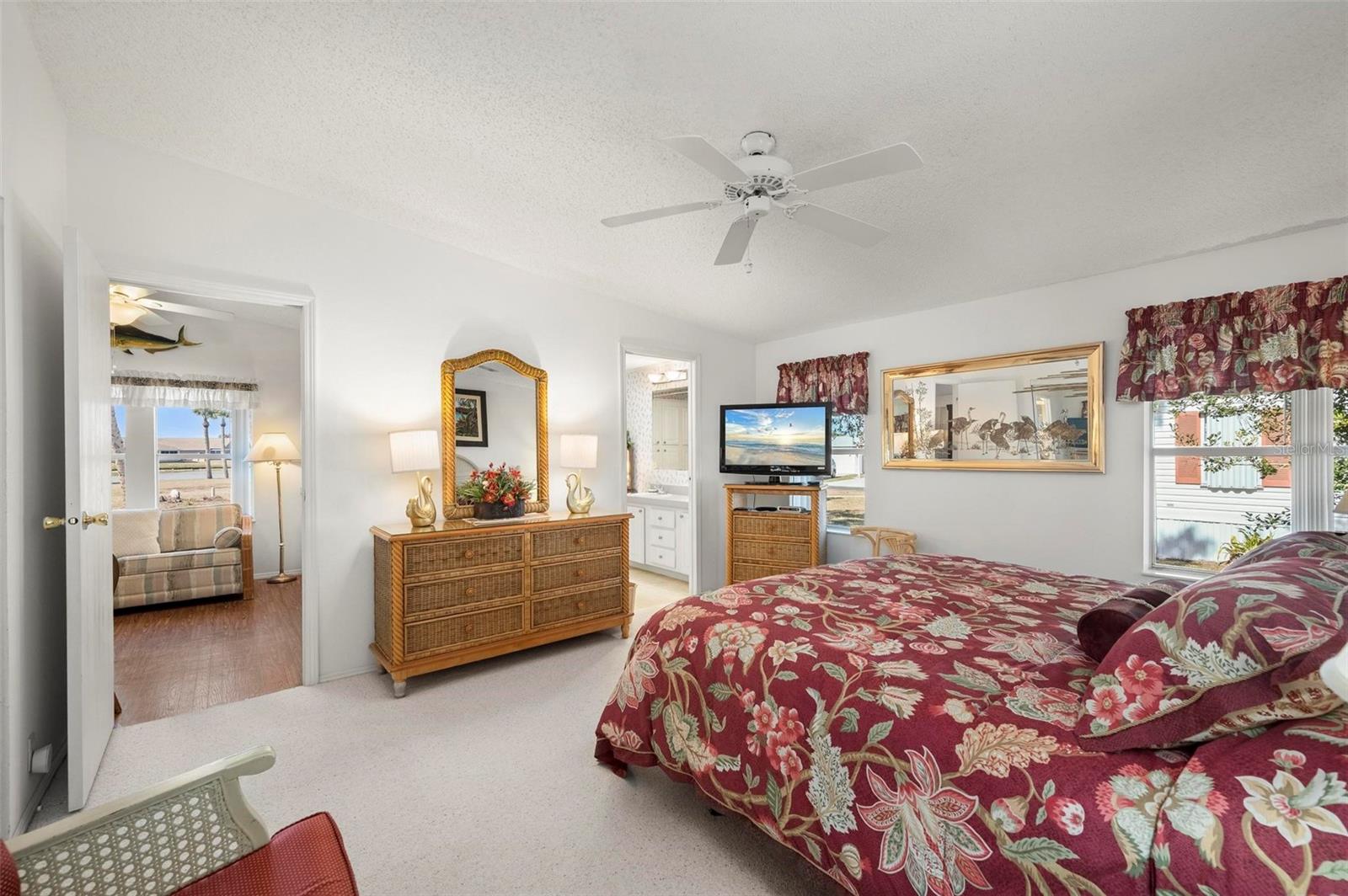 Image 17 of 81 For 1000 Kings Highway 191