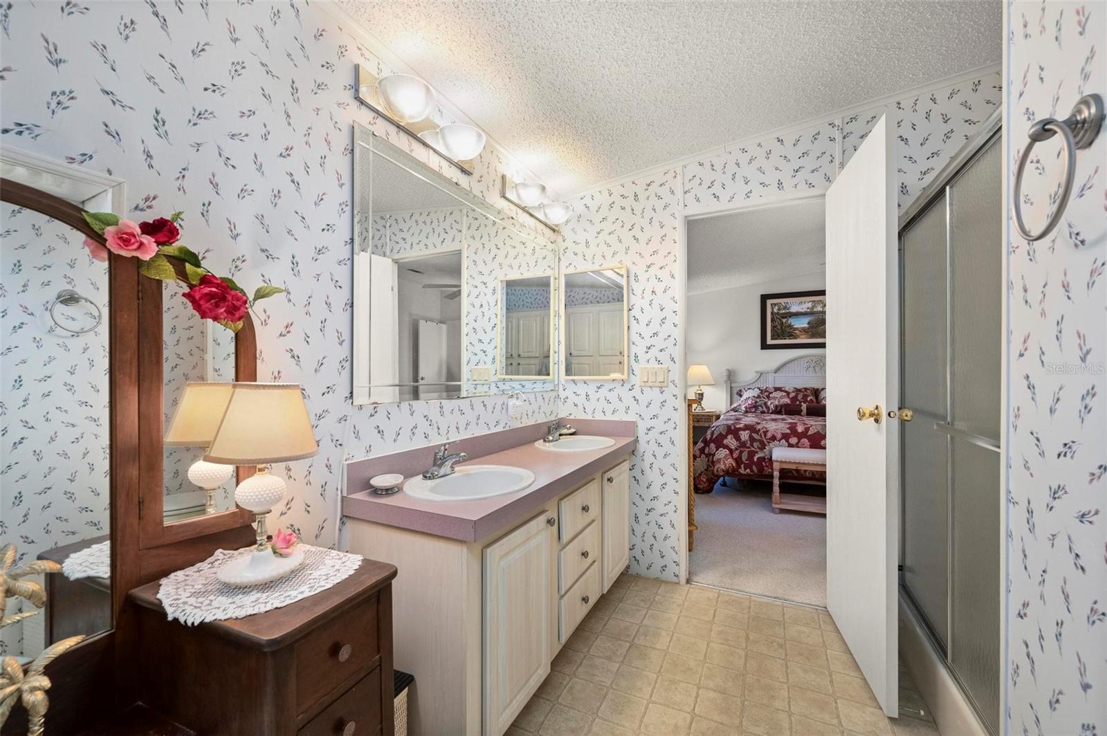 Image 20 of 81 For 1000 Kings Highway 191