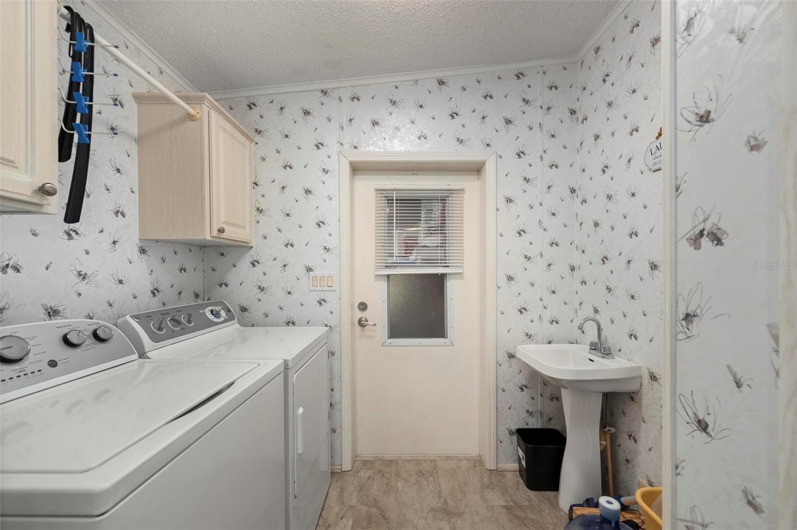 Image 29 of 81 For 1000 Kings Highway 191