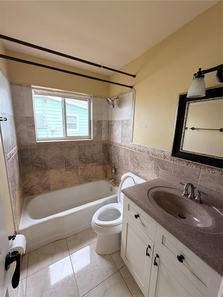 Image 9 of 12 For 4568 Grobe Street