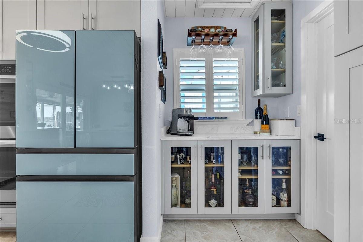 Image 15 of 56 For 2045 River Basin Terrace