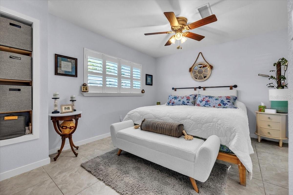 Image 17 of 56 For 2045 River Basin Terrace