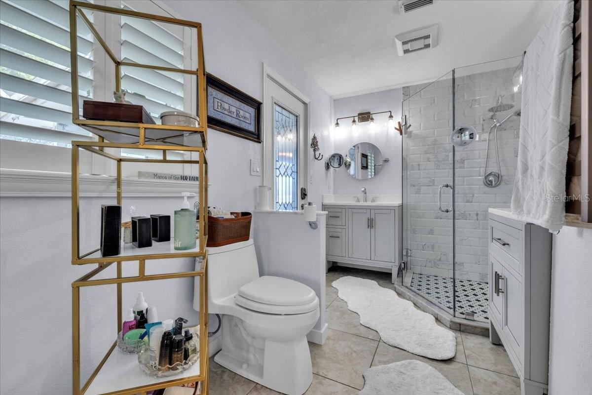 Image 20 of 56 For 2045 River Basin Terrace