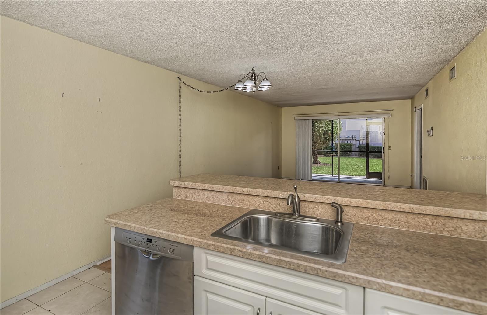 Image 12 of 32 For 25100 Sandhill Boulevard B102