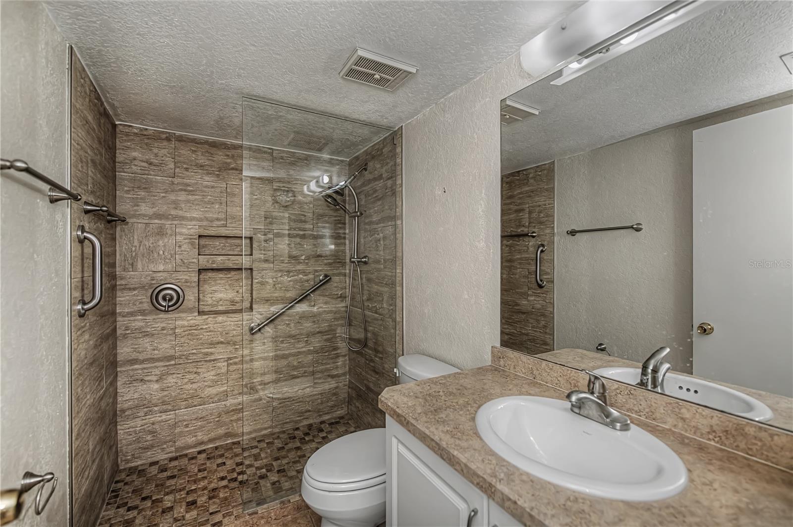 Image 19 of 32 For 25100 Sandhill Boulevard B102