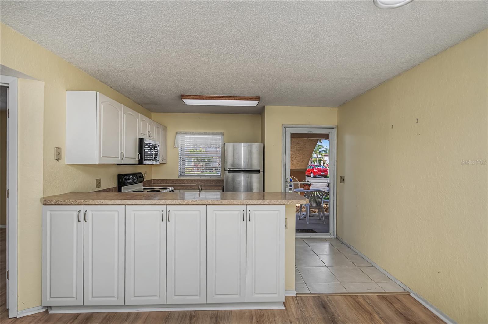 Image 3 of 32 For 25100 Sandhill Boulevard B102