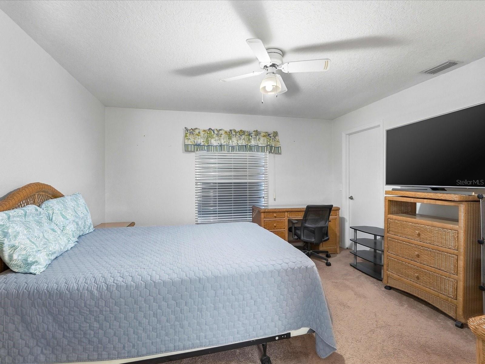 Image 25 of 48 For 421 Strasburg Drive