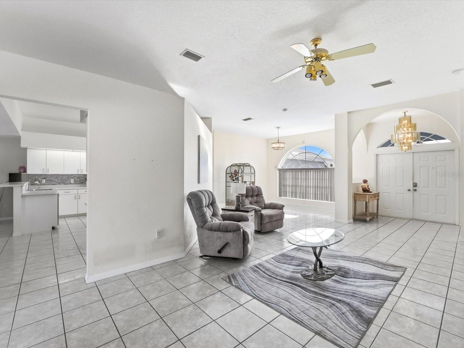 Image 9 of 48 For 421 Strasburg Drive