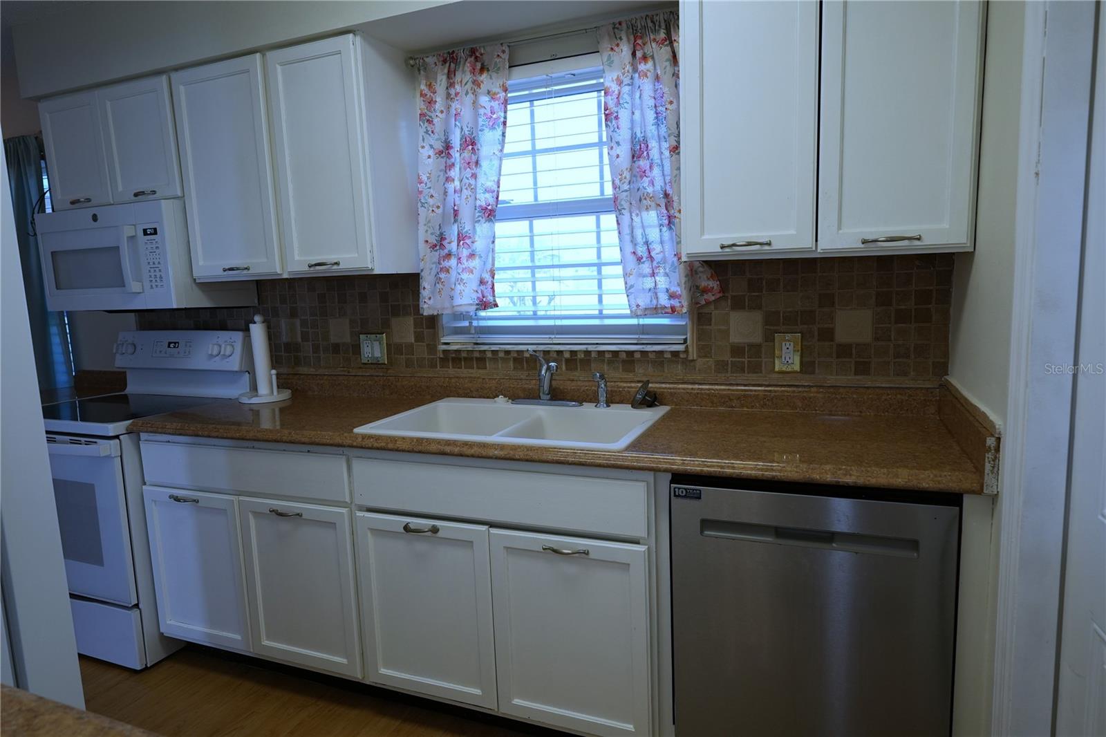 Image 3 of 42 For 3074 Perdue Terrace