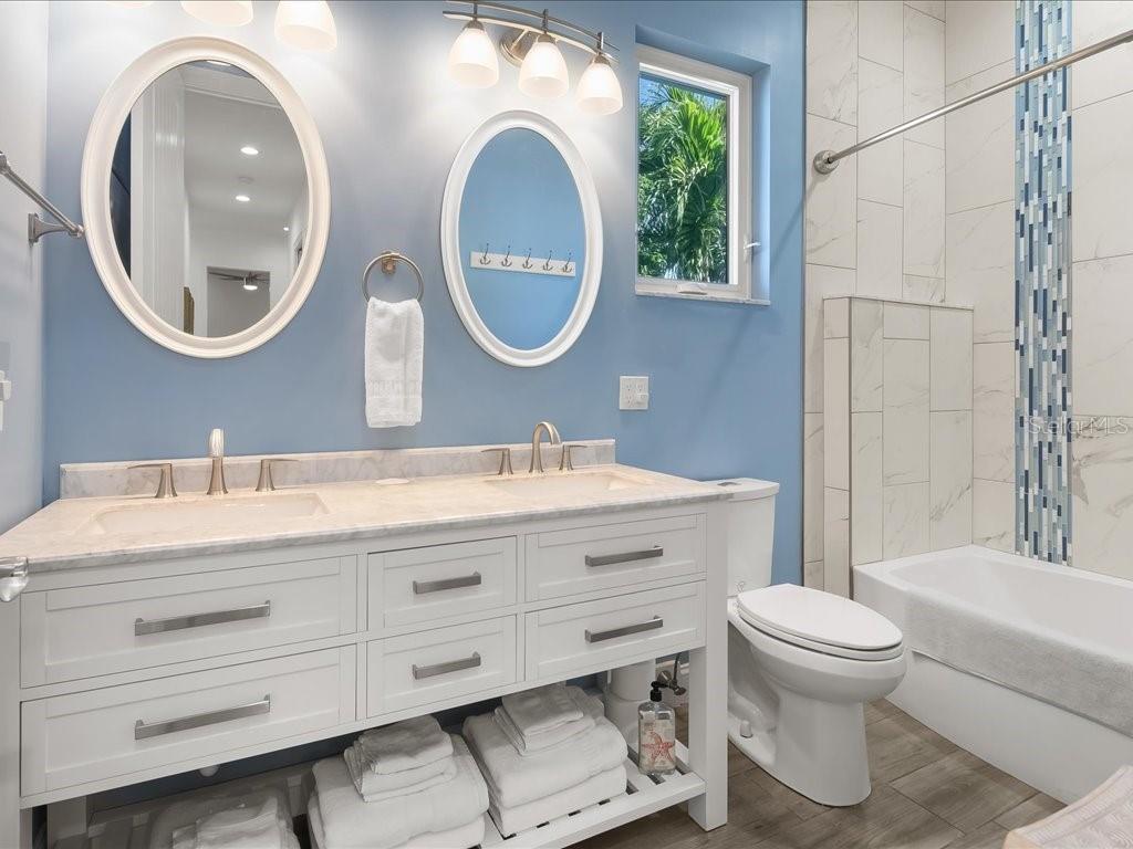 Image 13 of 33 For 2743 Janet Street