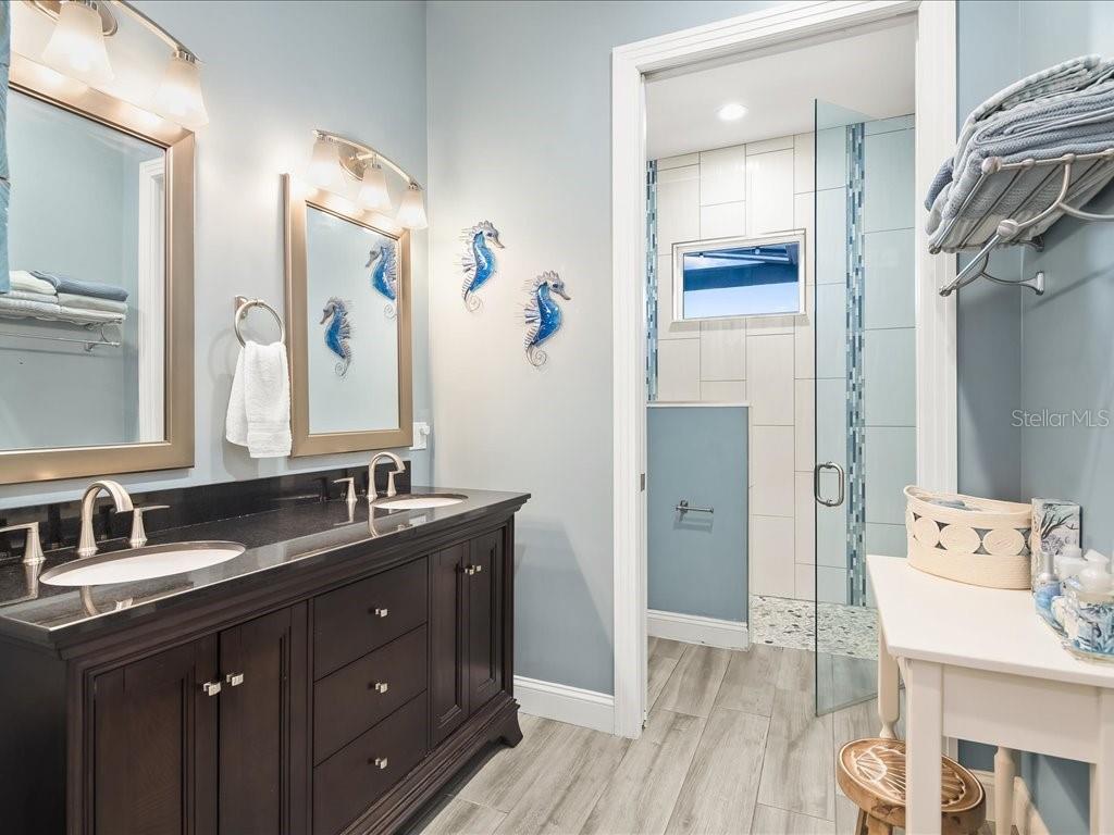 Image 18 of 33 For 2743 Janet Street