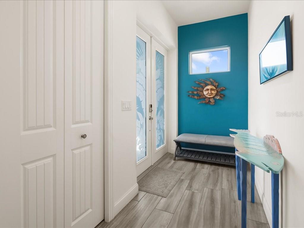 Image 21 of 33 For 2743 Janet Street