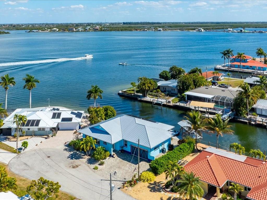 Image 24 of 33 For 2743 Janet Street