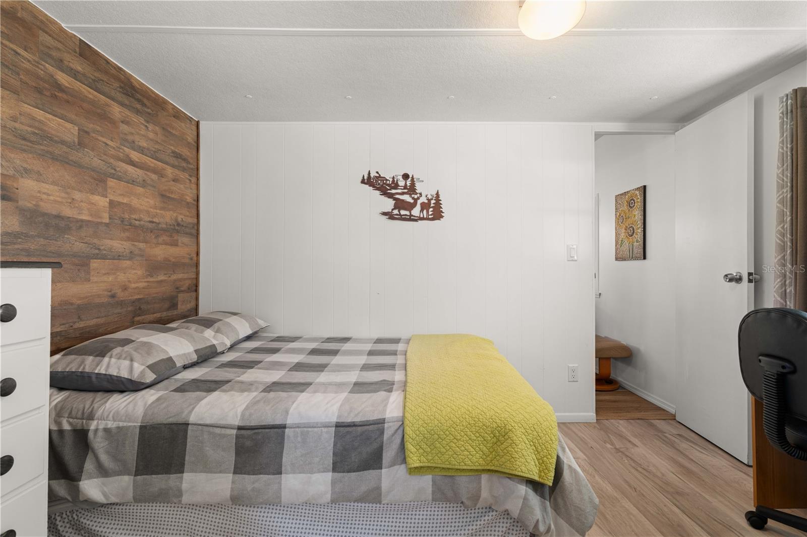 Image 24 of 50 For 15341 Mango Drive