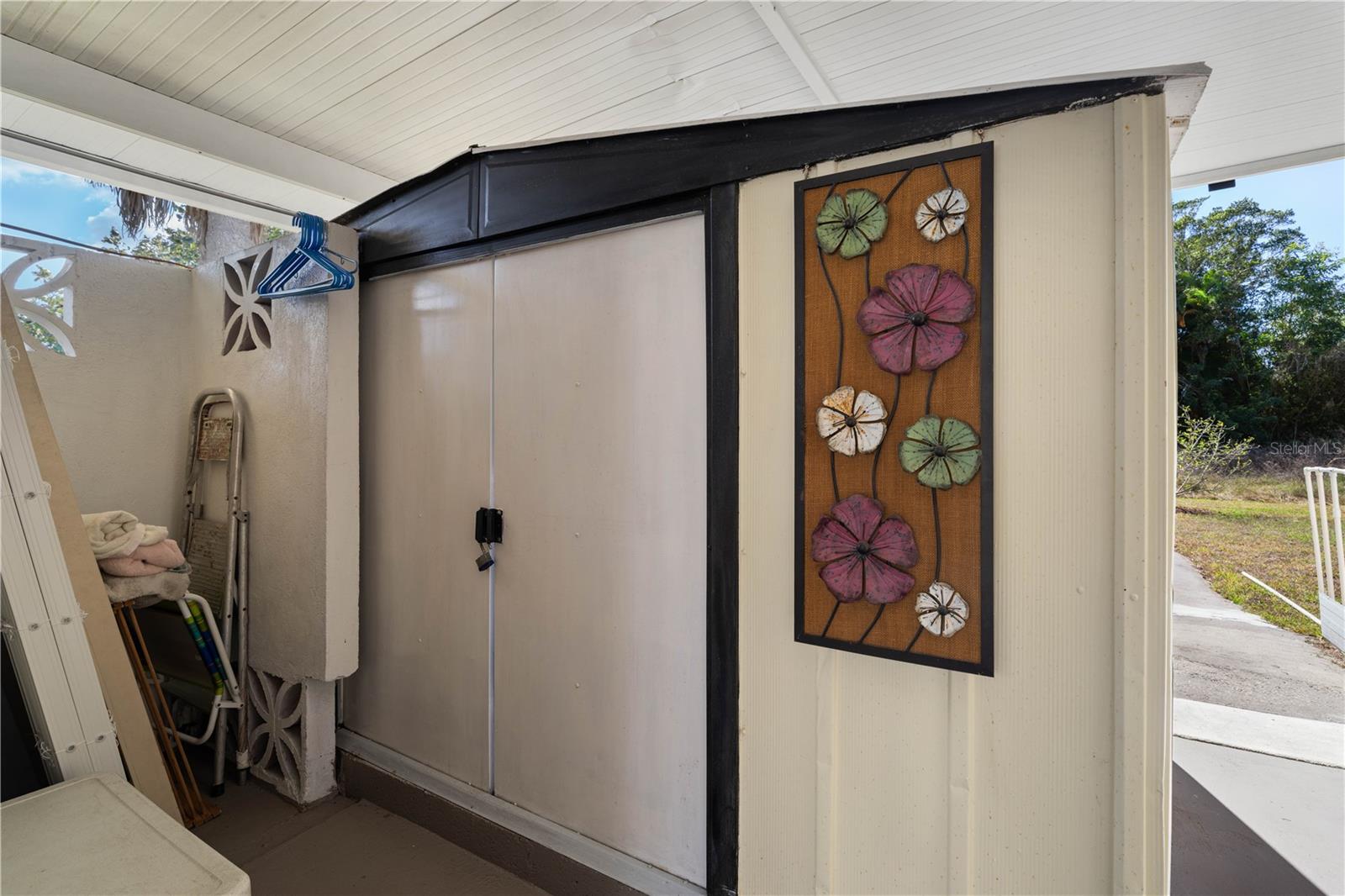 Image 37 of 50 For 15341 Mango Drive