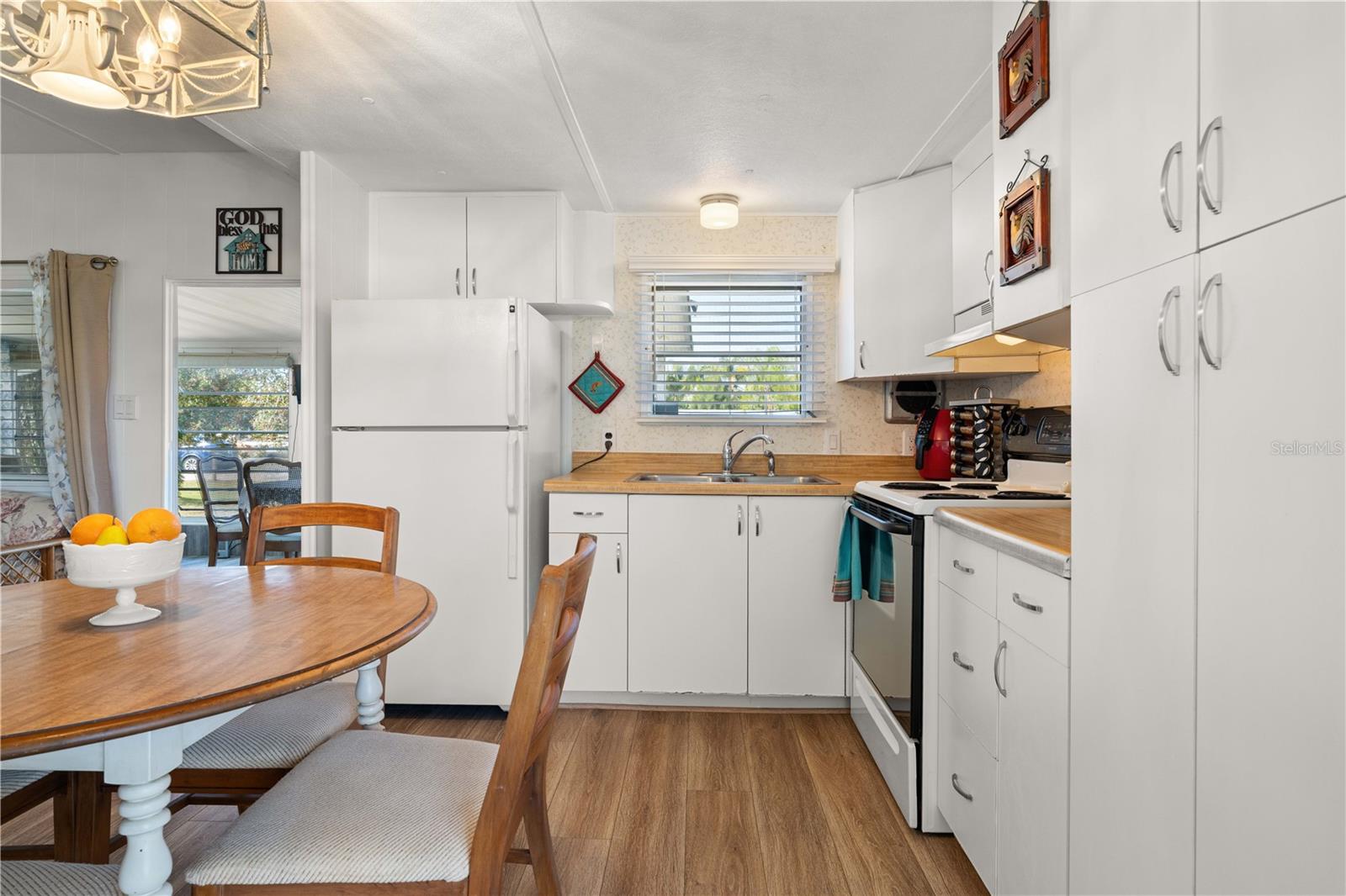 Image 8 of 50 For 15341 Mango Drive