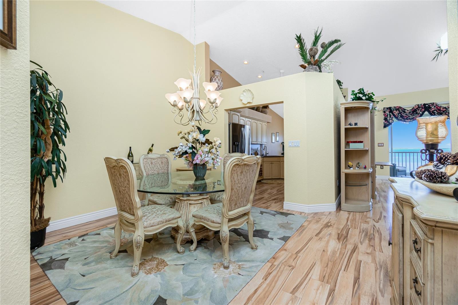 Image 18 of 69 For 200 Harbor Walk Drive 353