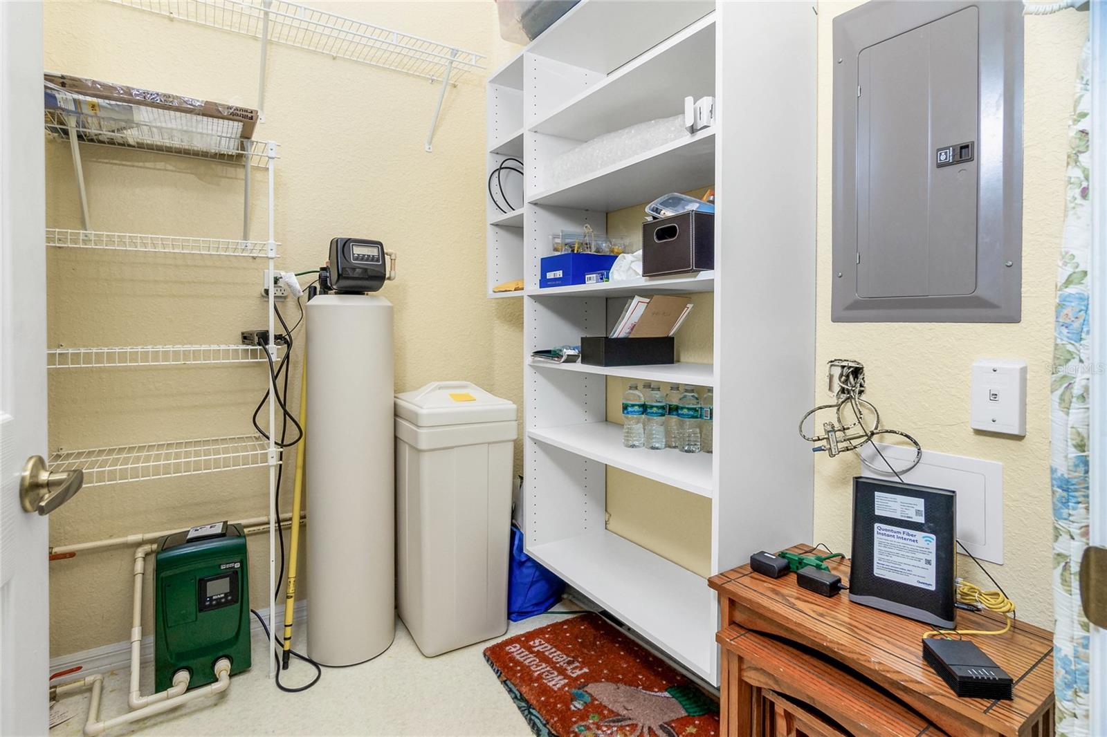 Image 27 of 69 For 200 Harbor Walk Drive 353