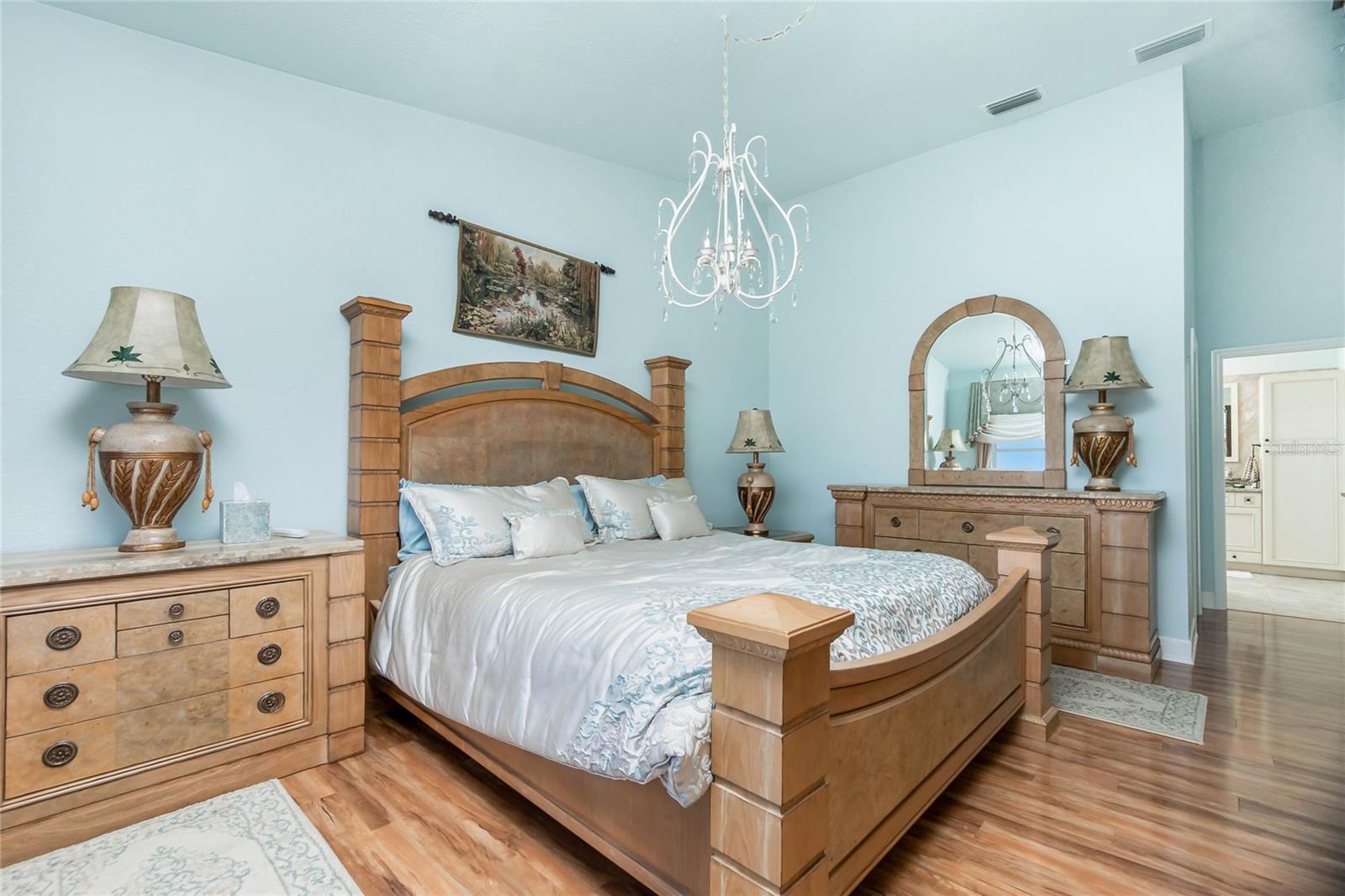 Image 34 of 69 For 200 Harbor Walk Drive 353