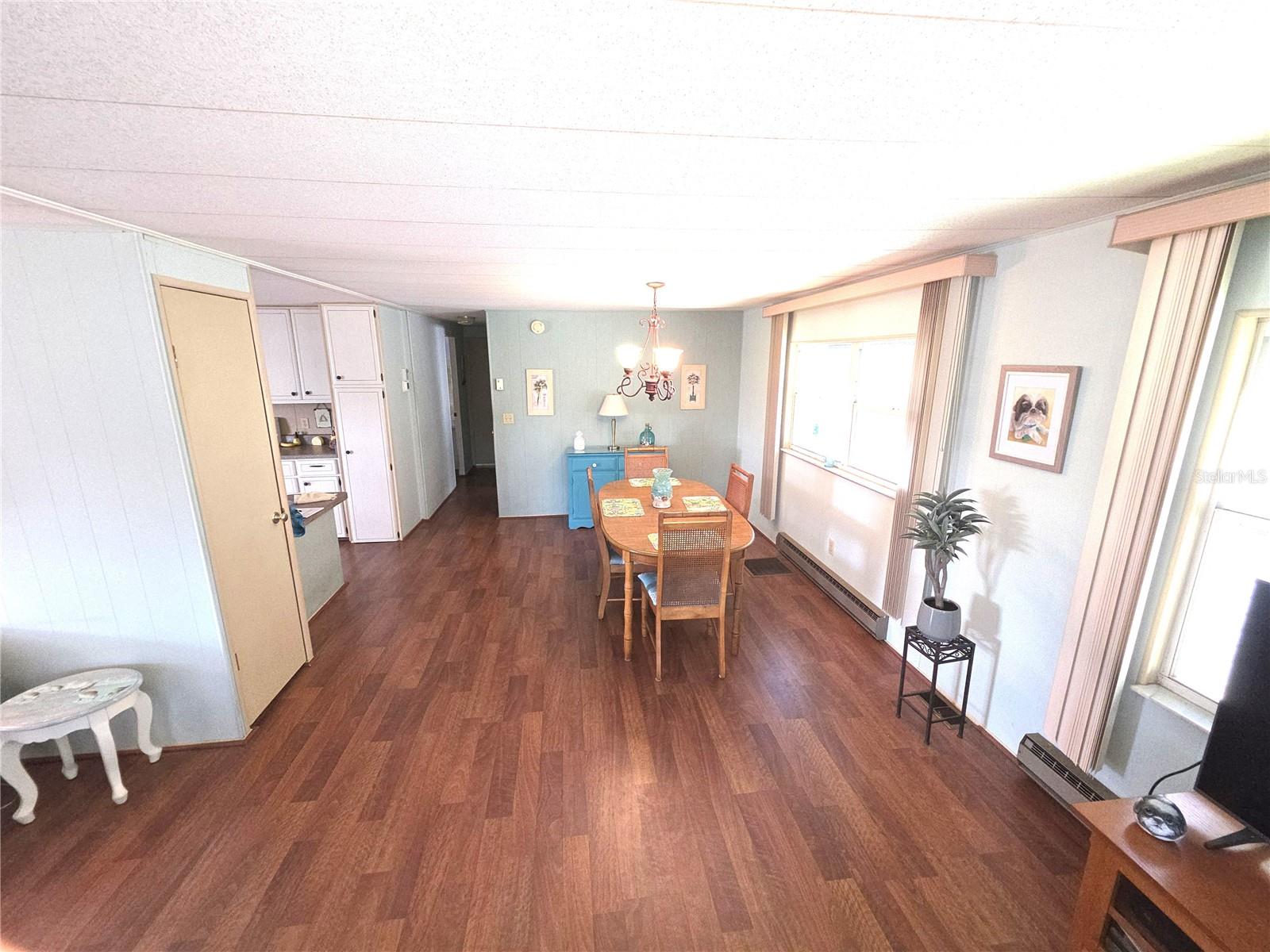 Image 6 of 30 For 517 Ideal Place