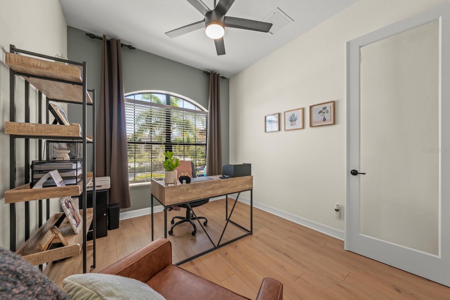 Image 30 of 53 For 13807 Swiftwater Way